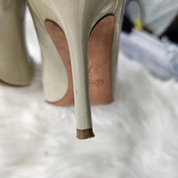 COACH Nala Patent Leather Round Toe Pumps Heel Size 7.5 - Picture 3 of 10